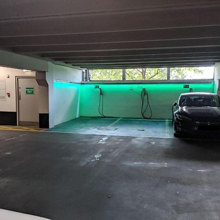 Central Leeds Dock Apt&Free Secure Parking! ภายนอก รูปภาพ