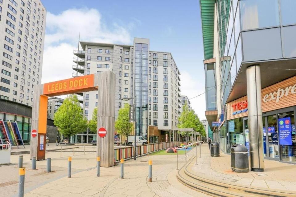 Central Leeds Dock Apt&Free Secure Parking! ภายนอก รูปภาพ