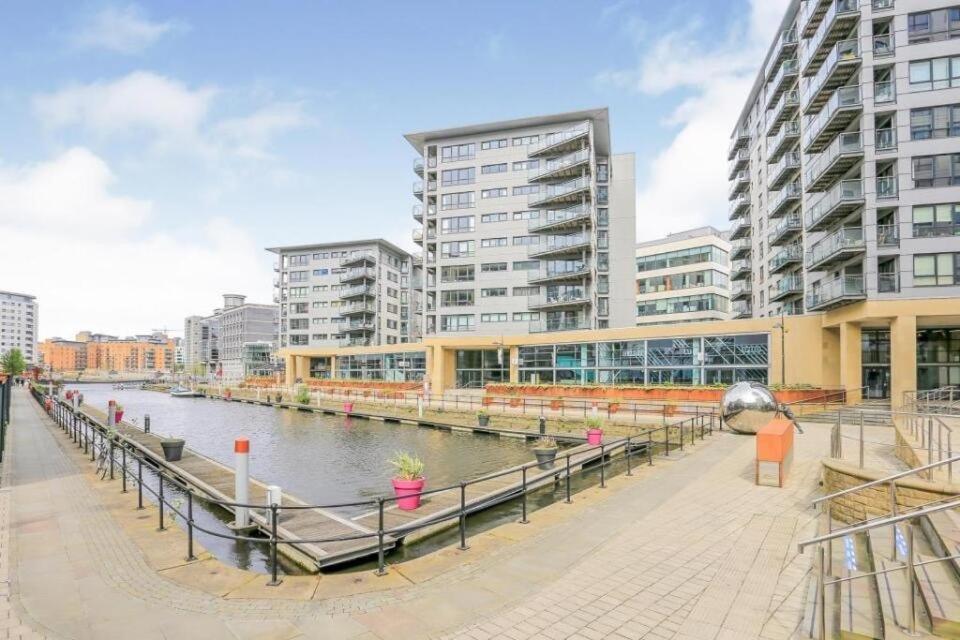 Central Leeds Dock Apt&Free Secure Parking! ภายนอก รูปภาพ