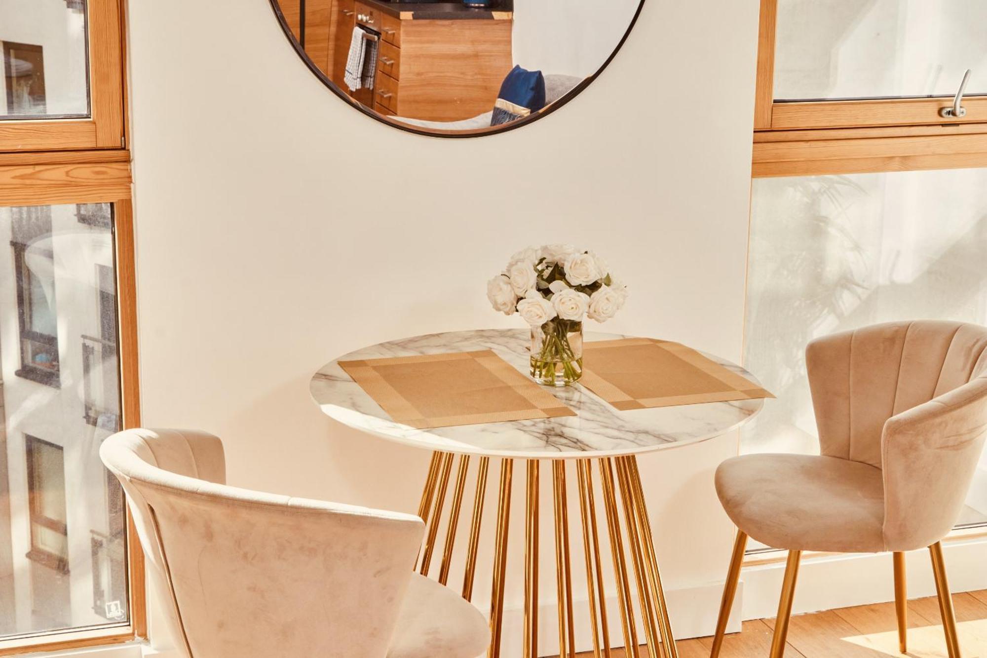 Central Leeds Dock Apt&Free Secure Parking! ภายนอก รูปภาพ