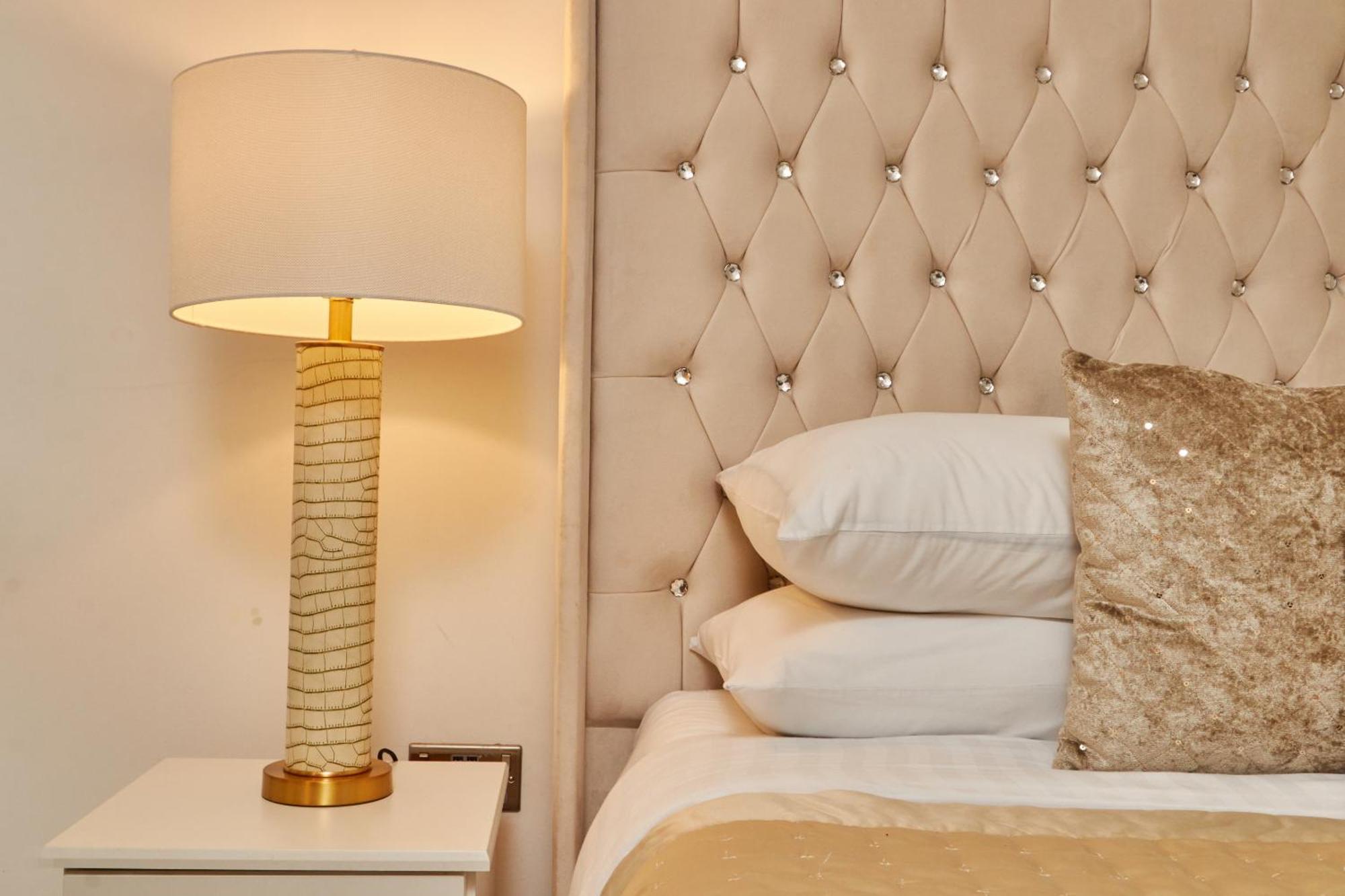 Central Leeds Dock Apt&Free Secure Parking! ภายนอก รูปภาพ