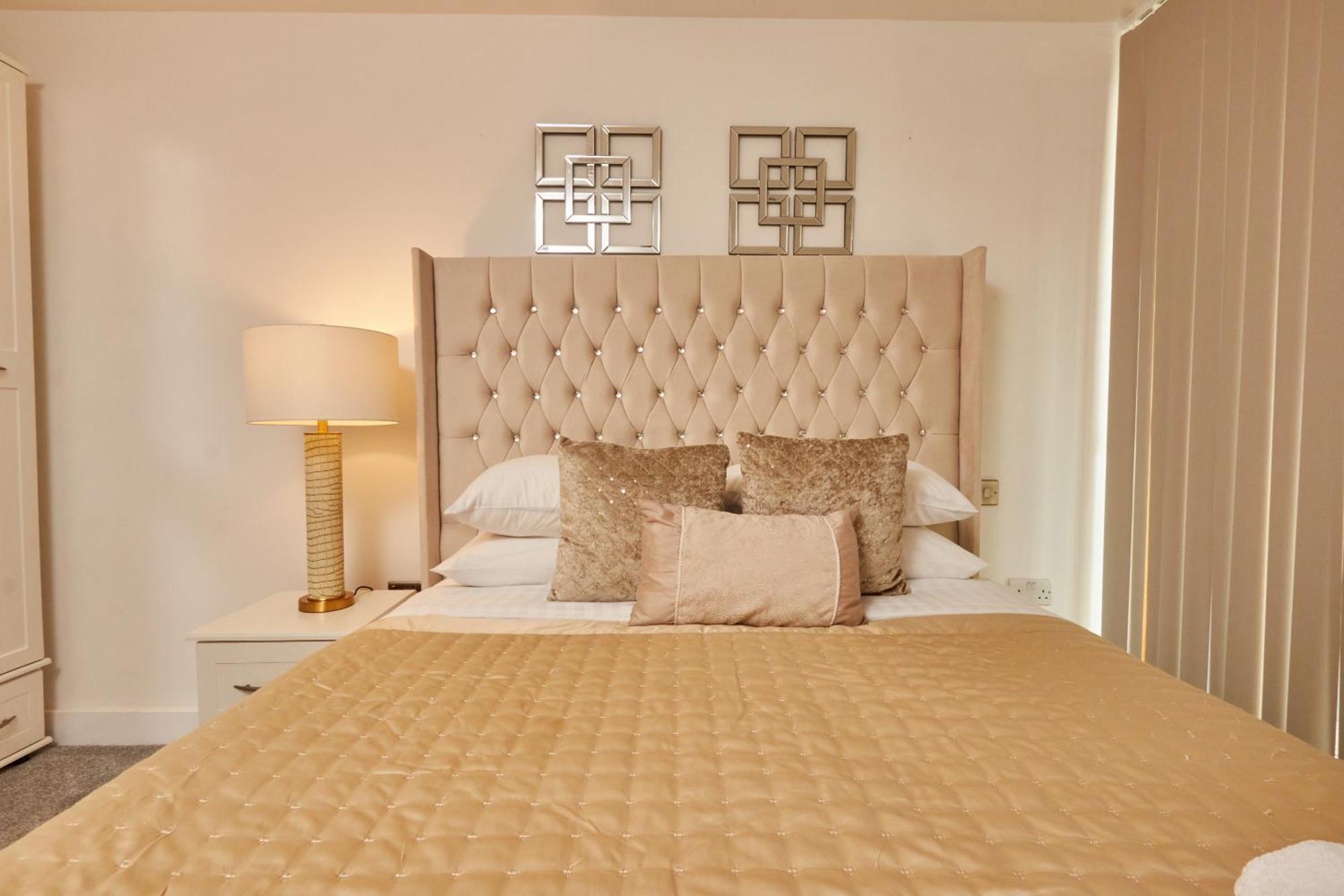 Central Leeds Dock Apt&Free Secure Parking! ภายนอก รูปภาพ