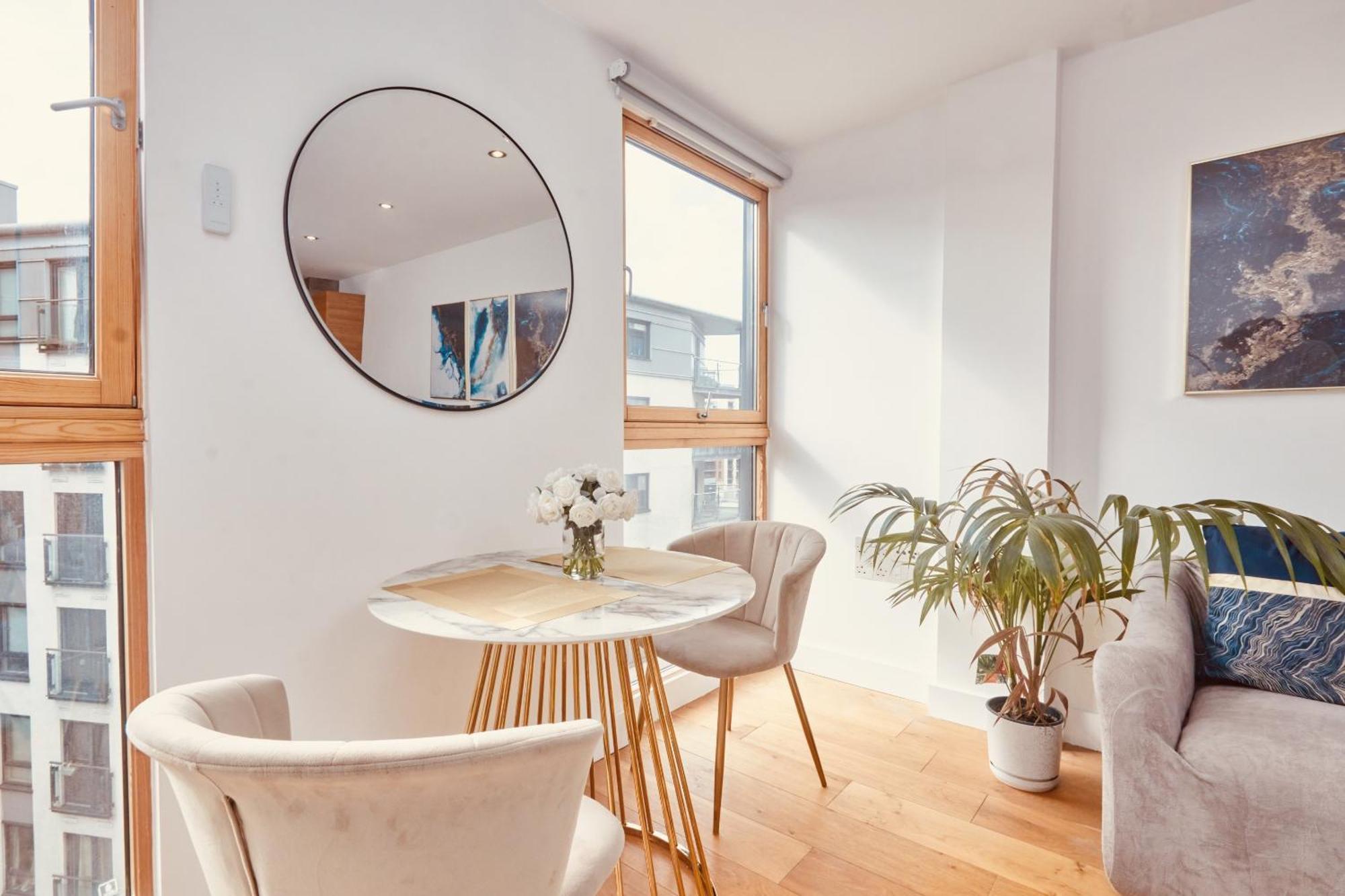 Central Leeds Dock Apt&Free Secure Parking! ภายนอก รูปภาพ
